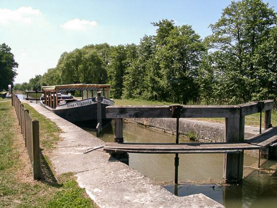 Additional image of lock 25